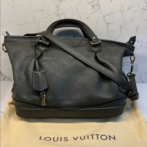 Sale! EUC Louis Vuitton olive green STELLAR Mahina - less than the real real! - Picture 1 of 13